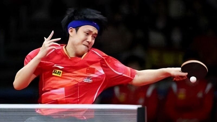 开云-《全民学乒乓横拍篇》第10.4集：提高弧圈球质量的四大因素|击球|加速度|手腕|腰部|还原_新浪新闻